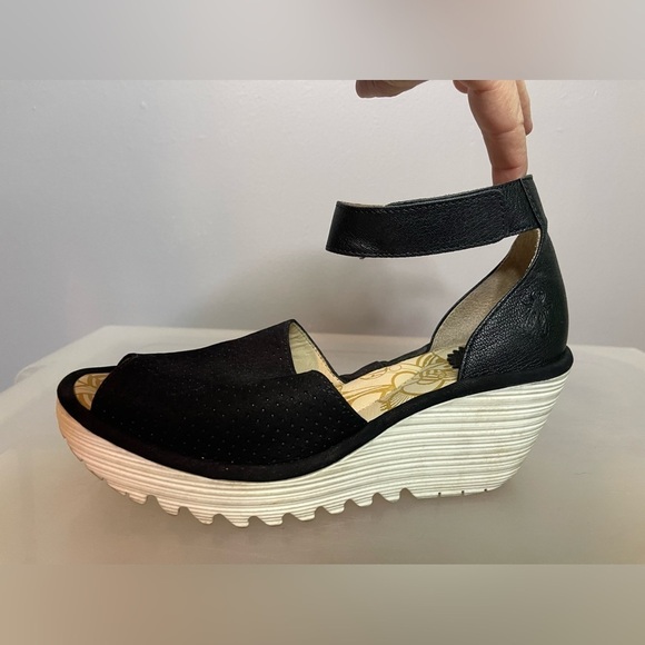 FLY London Perforated Leather Wedge Sandals Yake Black Nubuck 38 US 7.5 - Picture 8 of 14